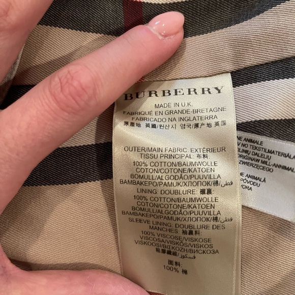 BURBERRY TAN MID-LENGTH TRENCH COAT - Picture 8 of 11